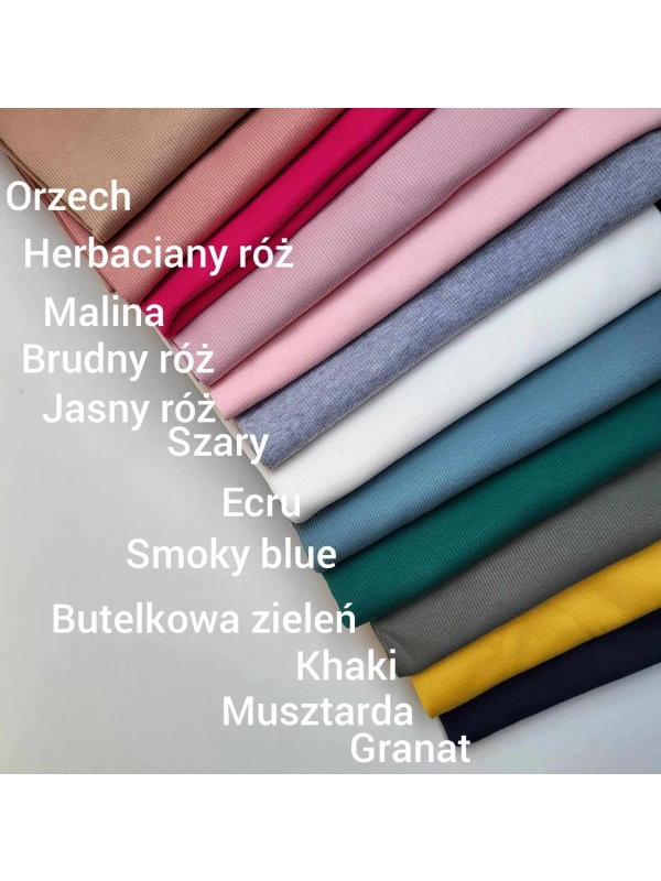 Komplet czapka typu beanie i komin herbaciany róż